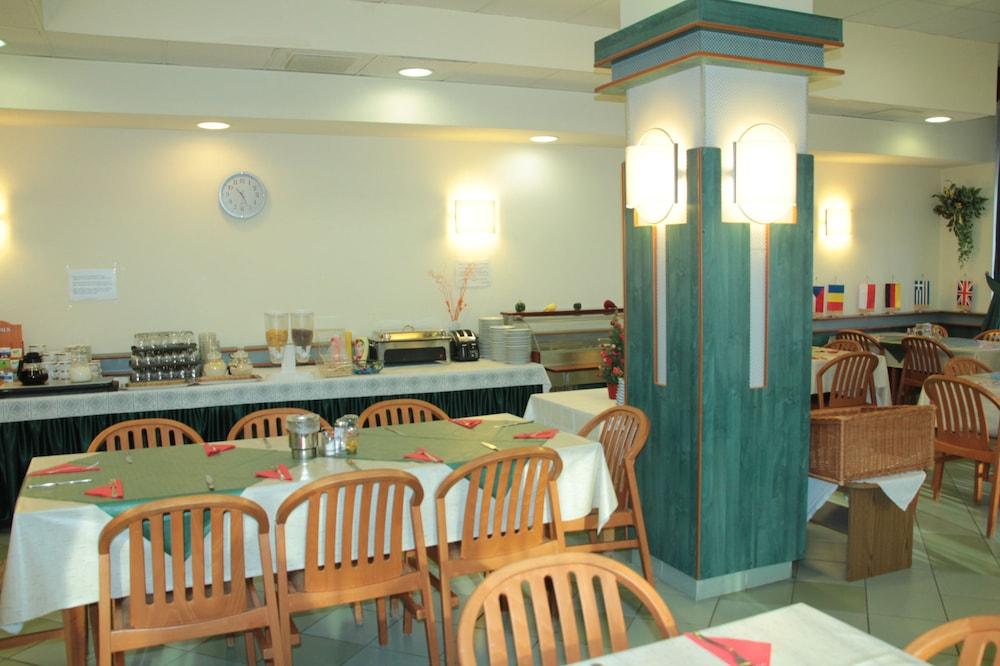 Tisza Sport Hotel Szeged Luaran gambar