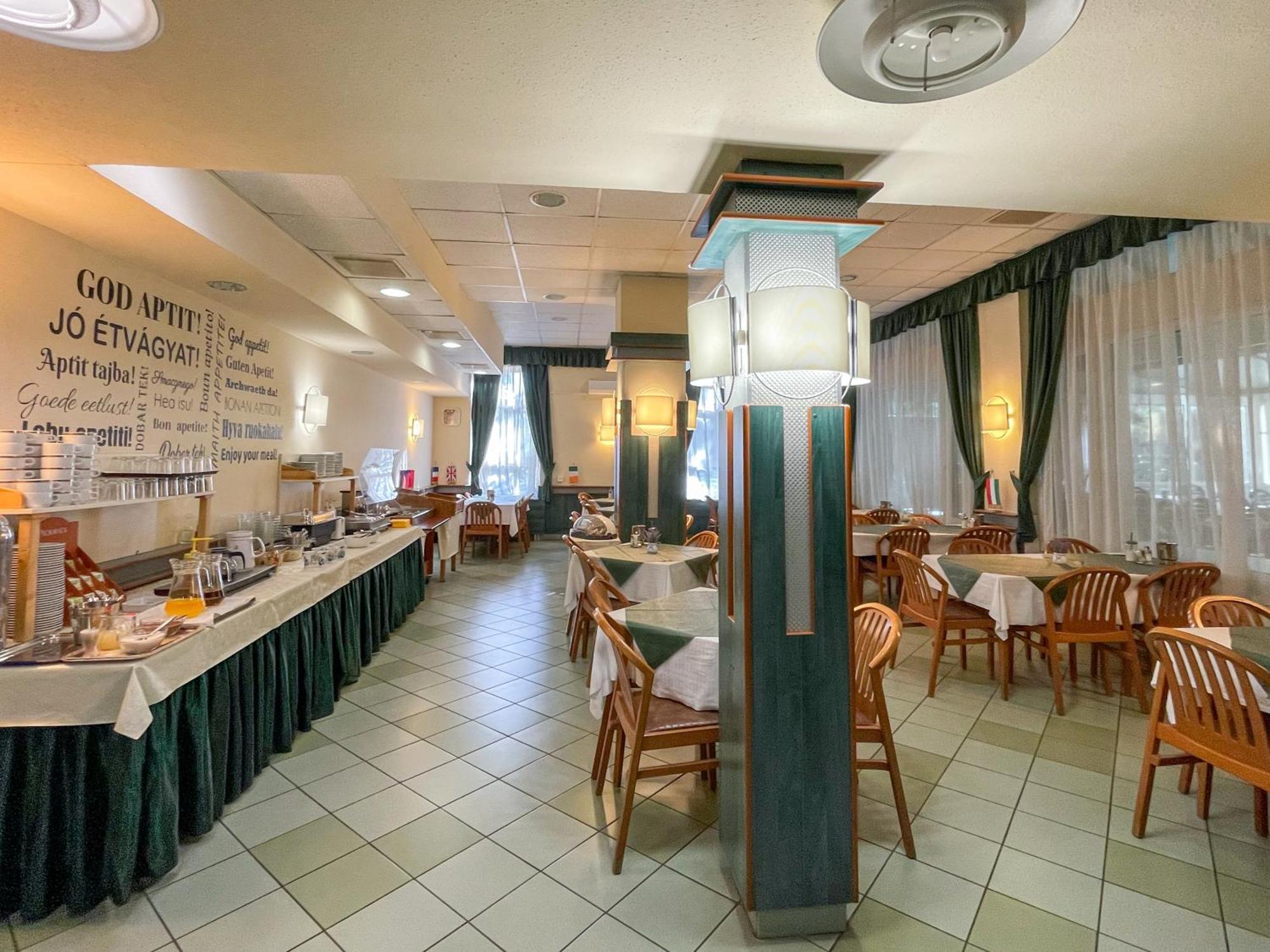 Tisza Sport Hotel Szeged Luaran gambar