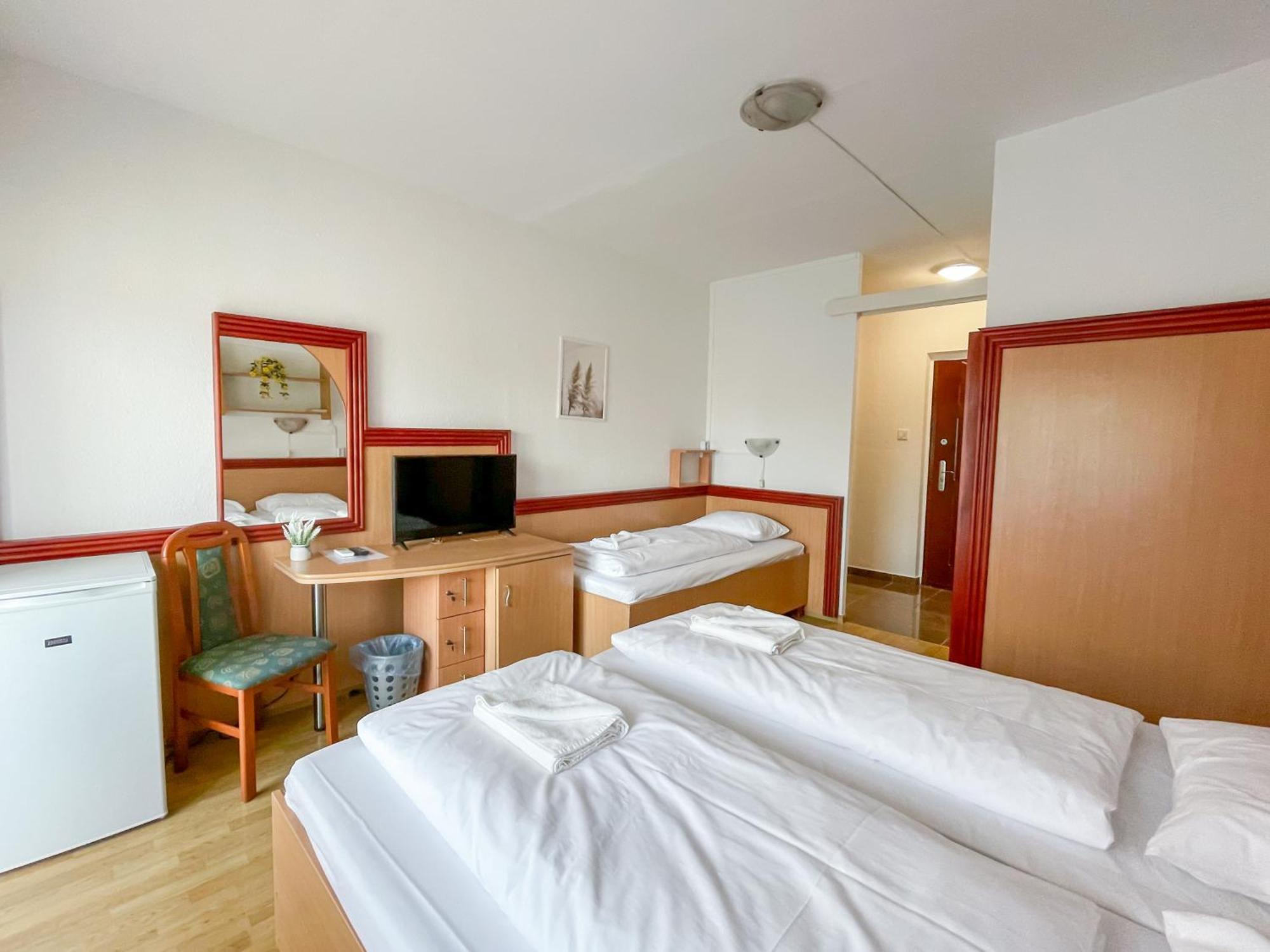 Tisza Sport Hotel Szeged Luaran gambar